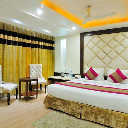 Sai Miracle - Luxury Living Hotel New Delhi Bagian luar foto