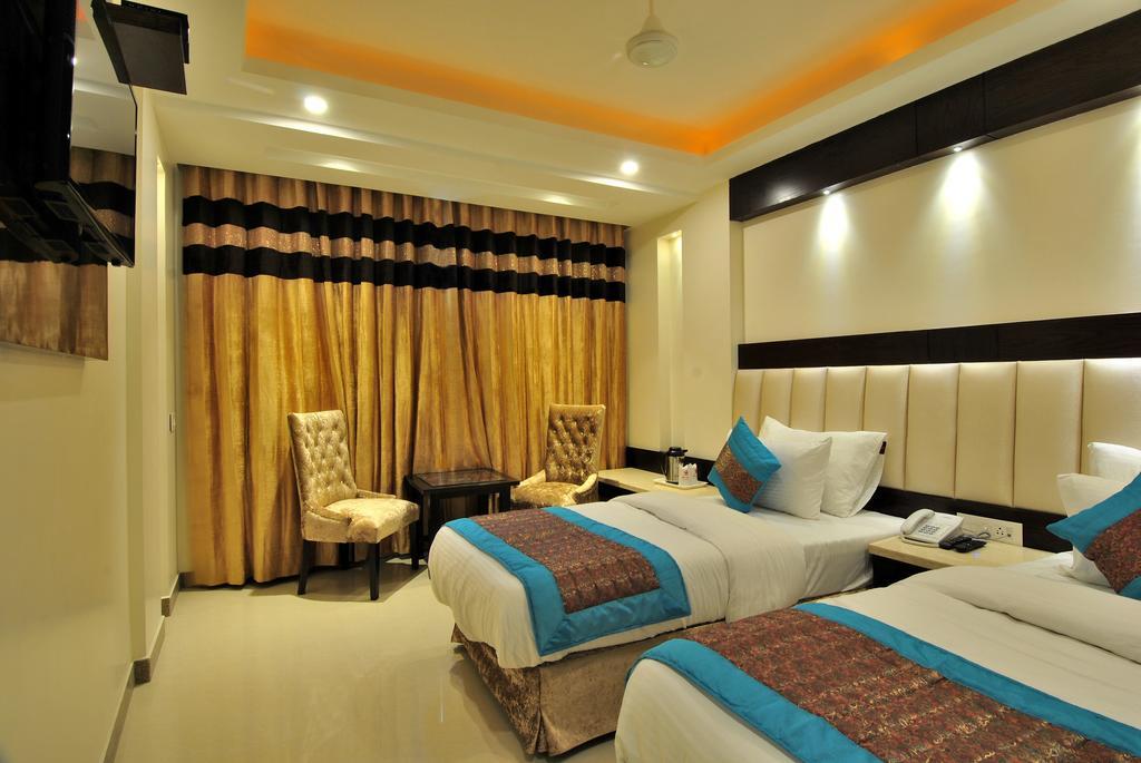 Sai Miracle - Luxury Living Hotel New Delhi Bagian luar foto