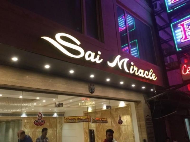 Sai Miracle - Luxury Living Hotel New Delhi Bagian luar foto