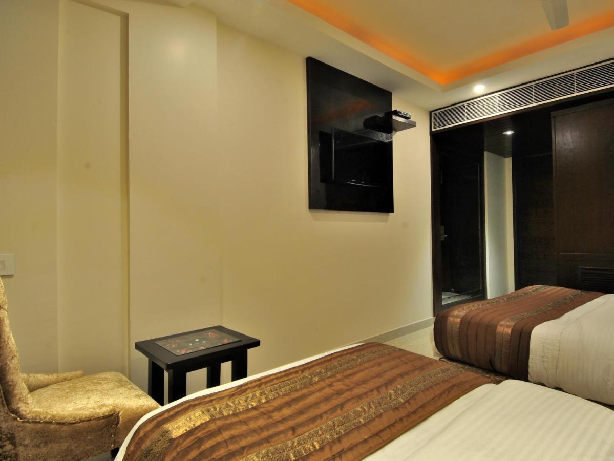 Sai Miracle - Luxury Living Hotel New Delhi Bagian luar foto