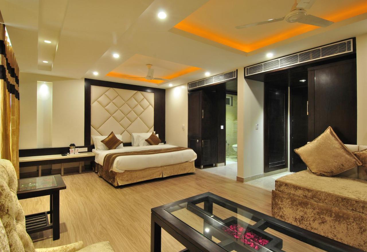 Sai Miracle - Luxury Living Hotel New Delhi Bagian luar foto